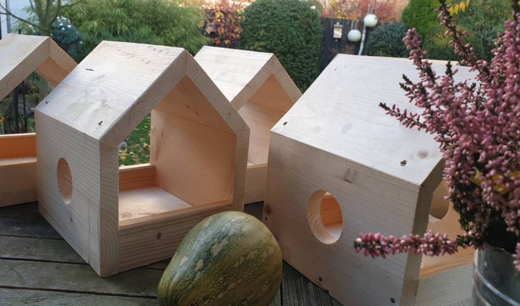 BirdBistro (tm) - ein Design Futterhaus entsteht